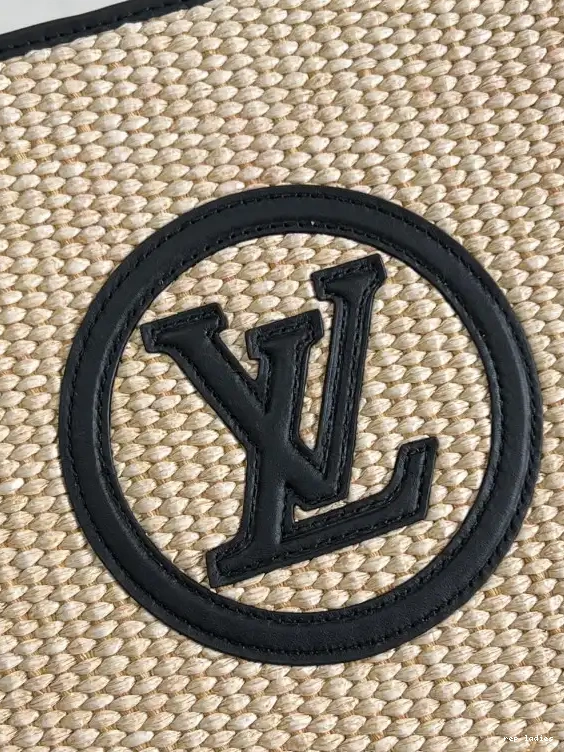 Cheap CHAIN ON POUCH LOUIS TOILETRY VUITTON 0525